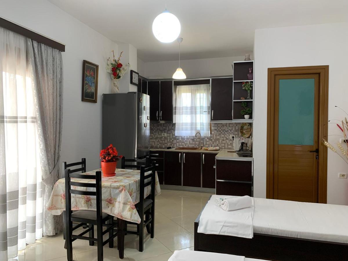 Guesthouse Jasmine Ksamil Ngoại thất bức ảnh
