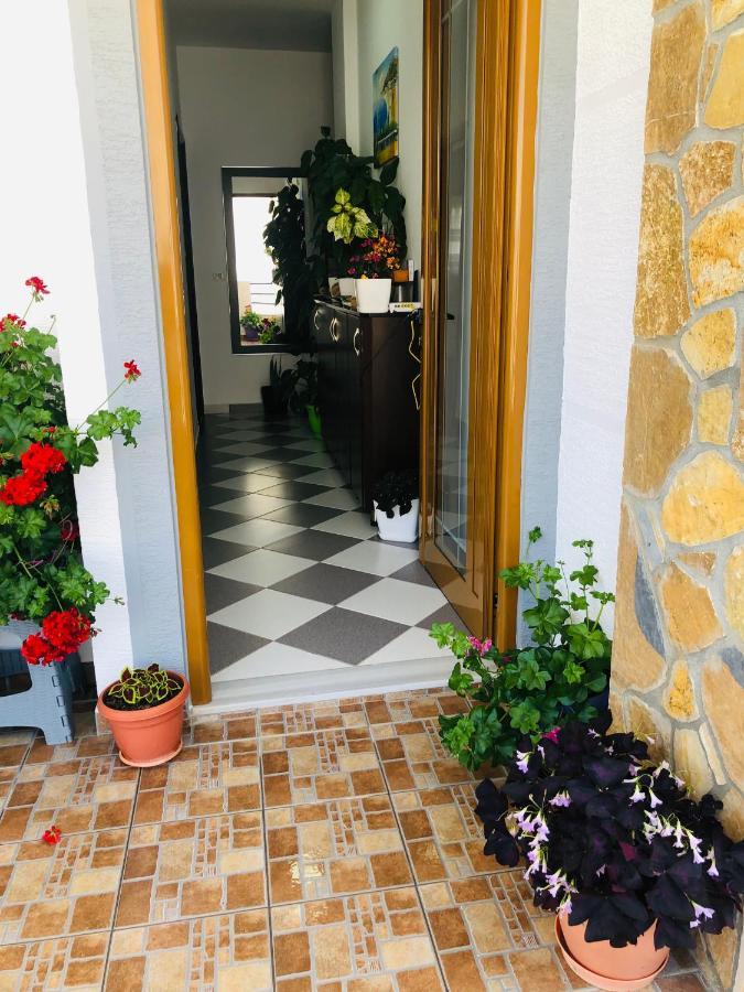 Guesthouse Jasmine Ksamil Ngoại thất bức ảnh