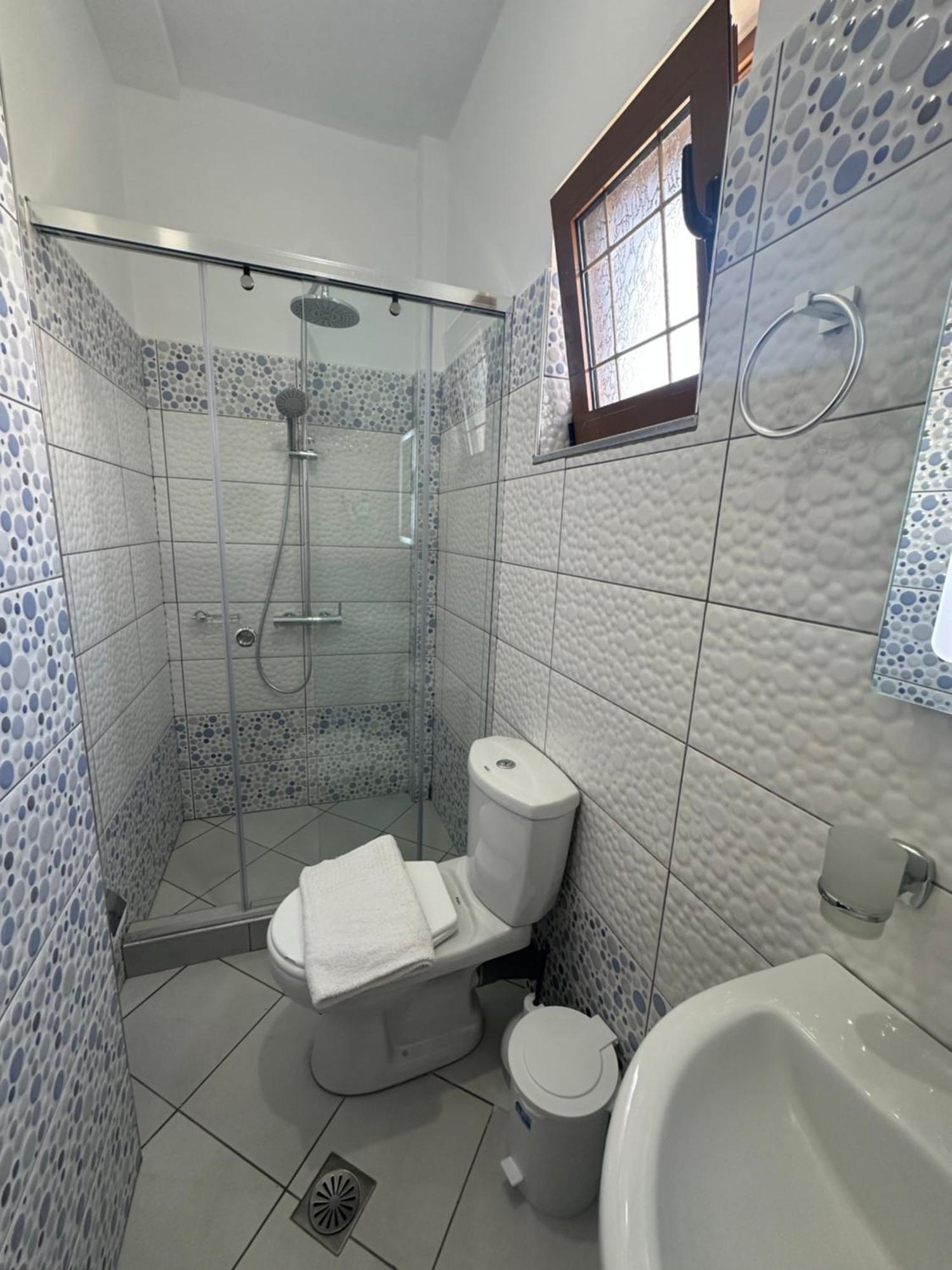 Guesthouse Jasmine Ksamil Ngoại thất bức ảnh